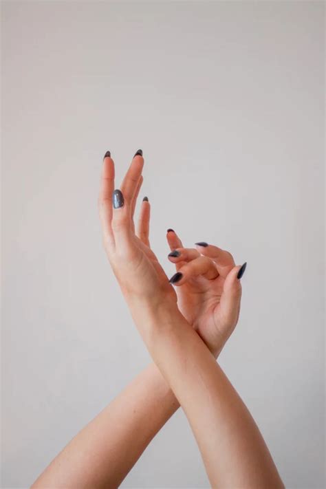 Nail art design hand motion